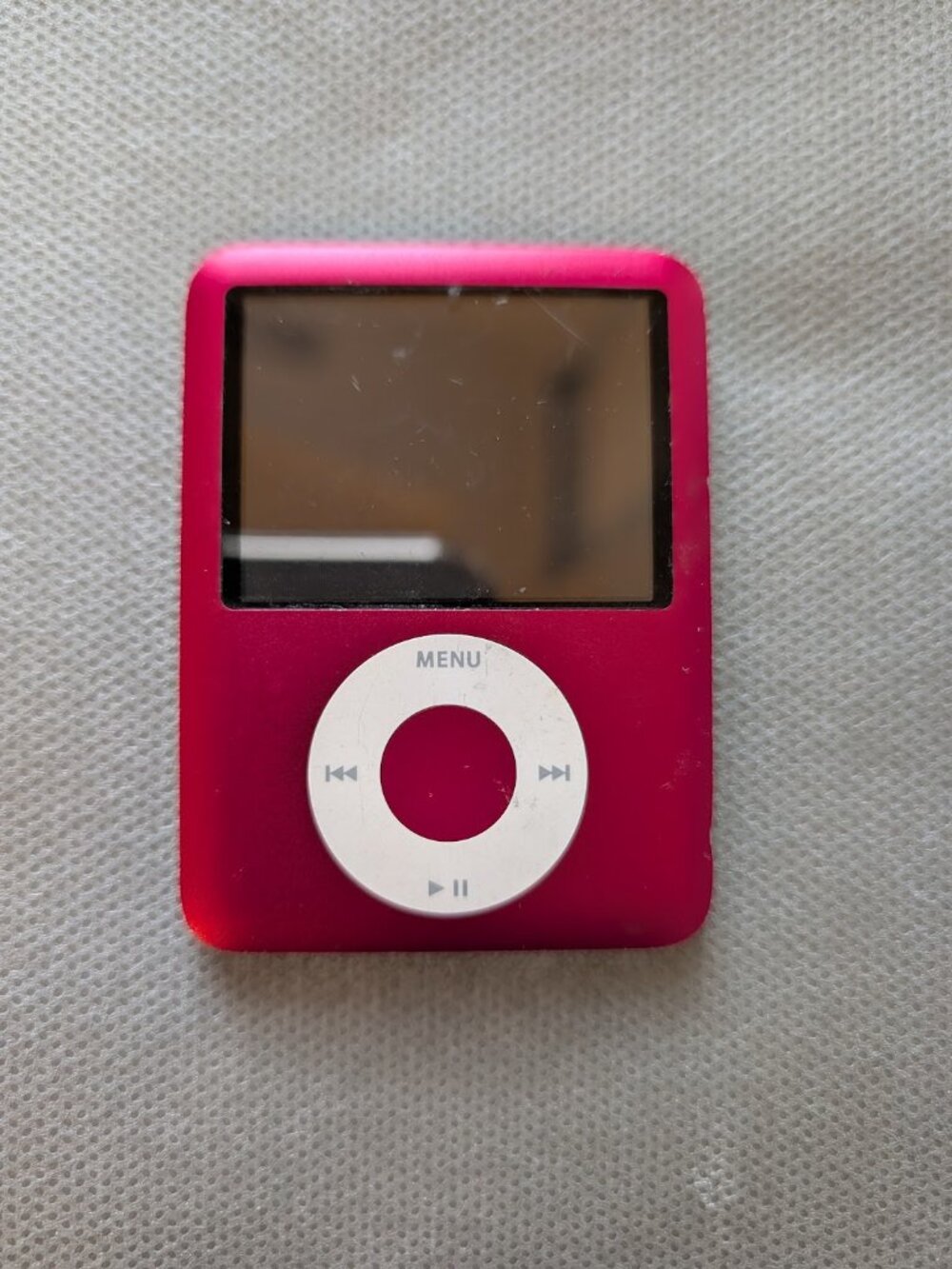 Apple iPod Nano 3rd Gen 8GB PRODUCT(RED) A1236 Tested w/ Cable